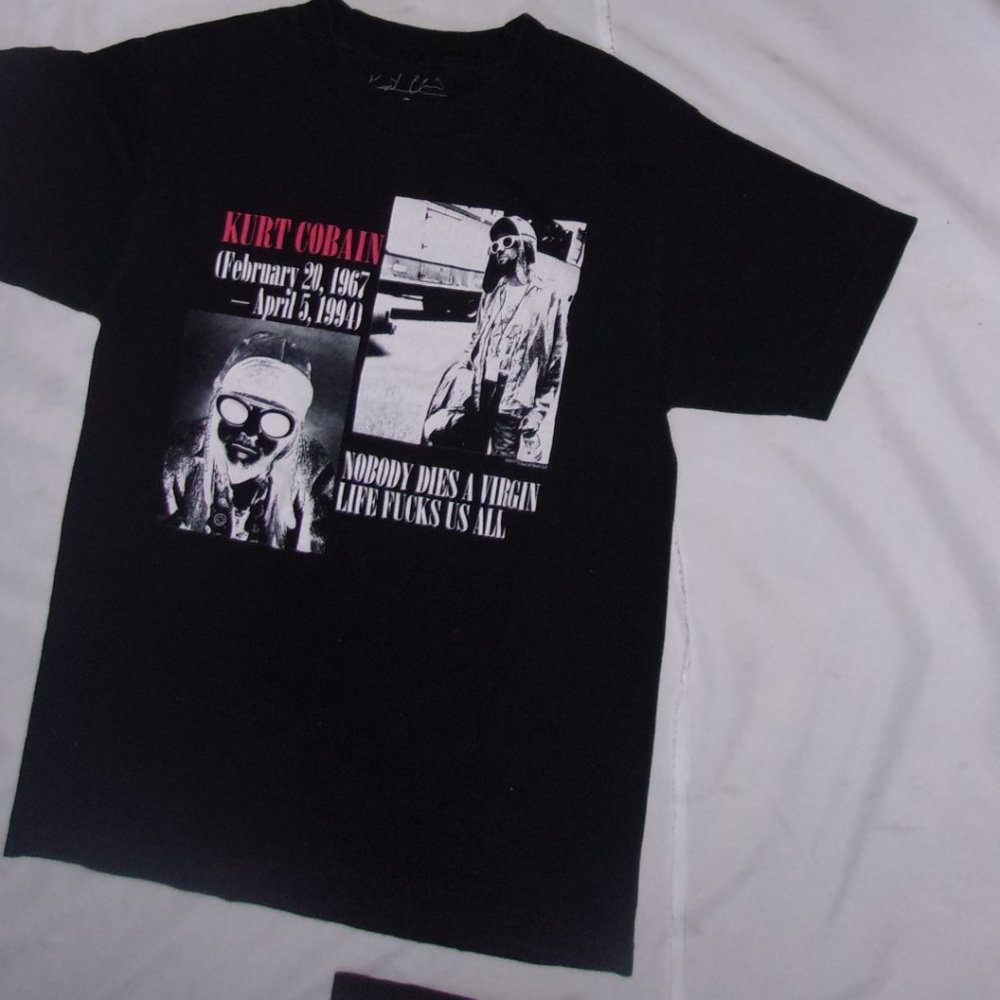 Nirvana band size small mens graphic tee shirt black Kurt Cobain die a virgin